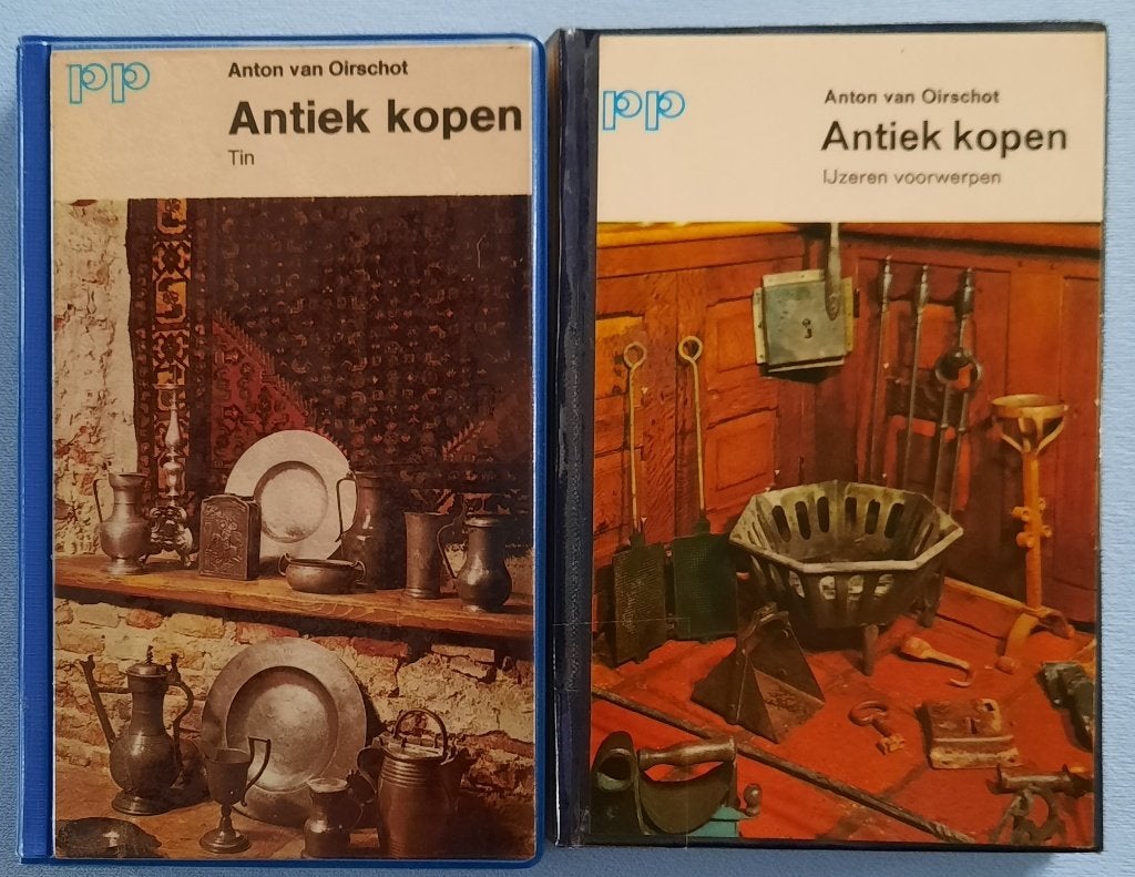 Antiek kopen tin en ijzeren voorwerpen, 2 boeken., Ophalen of Verzenden, Gelezen