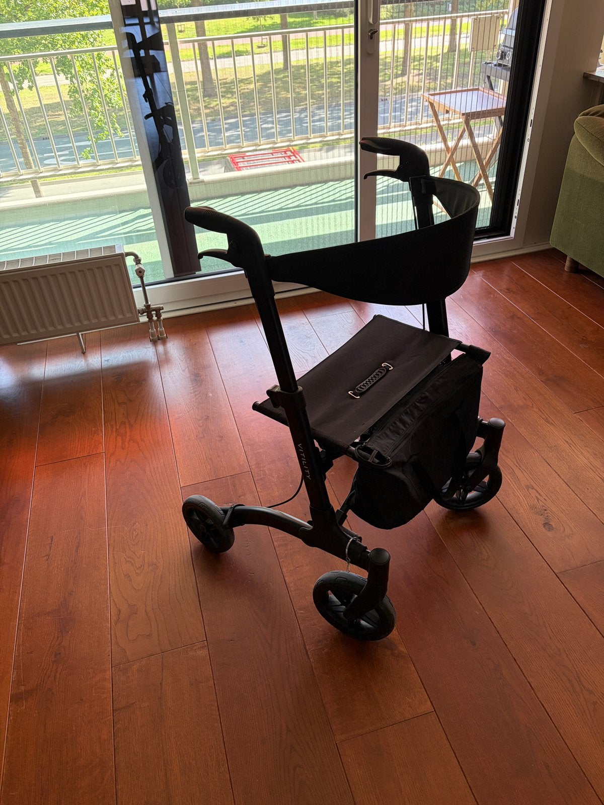 Vitility Rollator charcoal black ZGAN, Diversen, Ophalen, Opvouwbaar, Zo goed als nieuw