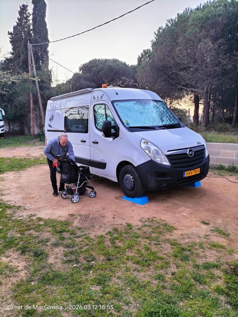 Caravans And Camping Compacte