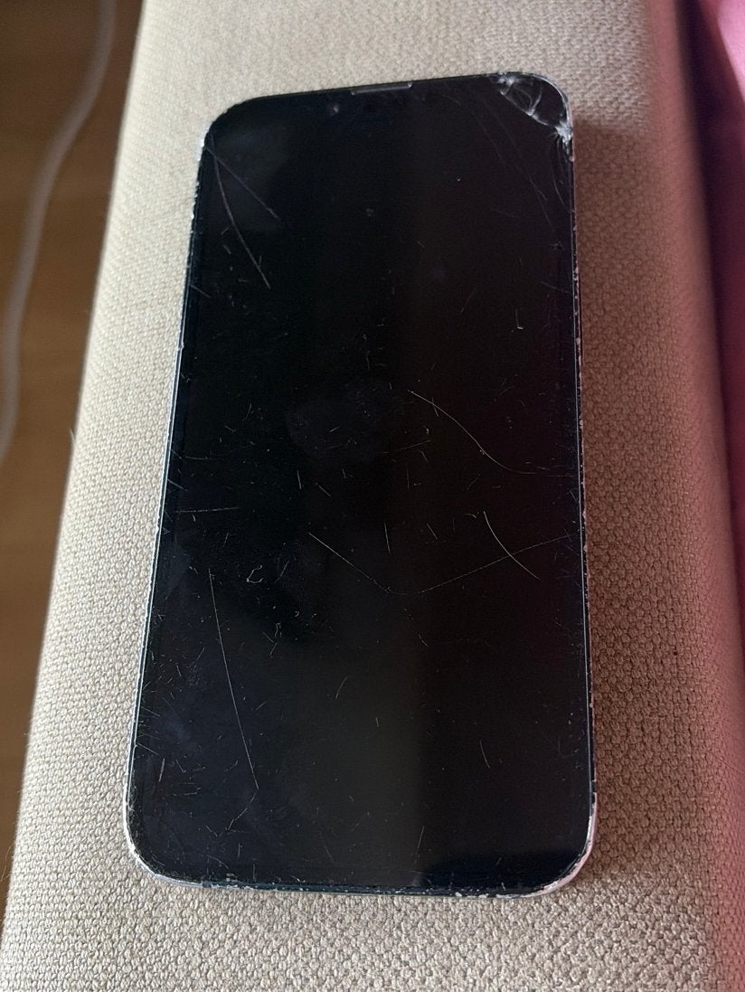 Blauwe iPhone 14