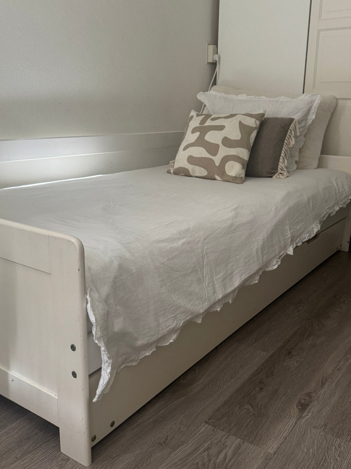 Eenpersoonsbed, Huis en Inrichting, Ophalen, 90 cm, Eenpersoons, Wit