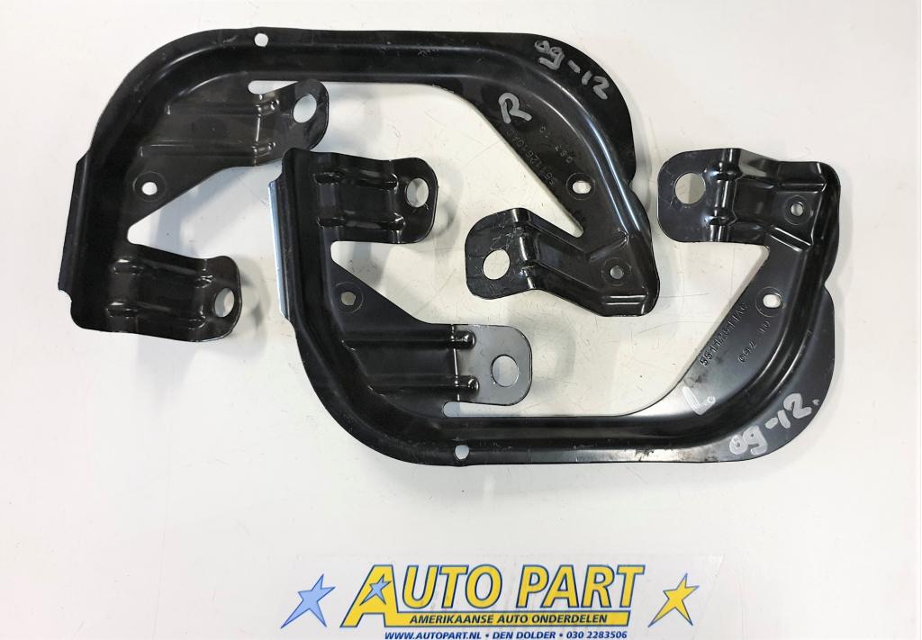 Dodge Ram 1500 mistlampframe 2009-2012, Service@fcagroup.nl, Amerikaanse onderdelen, Nieuw, Postbus 203, 1170 AE Badhoevedorp