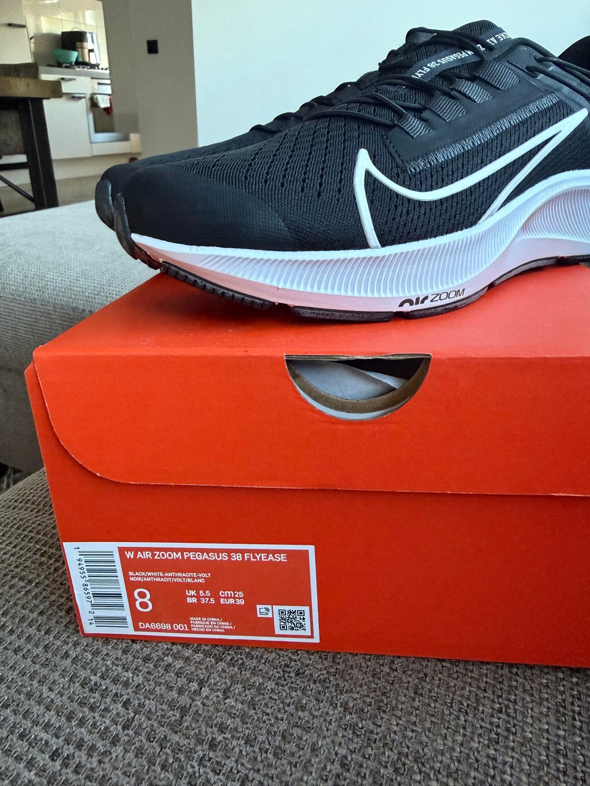 Nike Air Zoom Pegasus 38 Flyease - Nieuw in doos, Ophalen of Verzenden, Nieuw, Zwart, Sportschoenen
