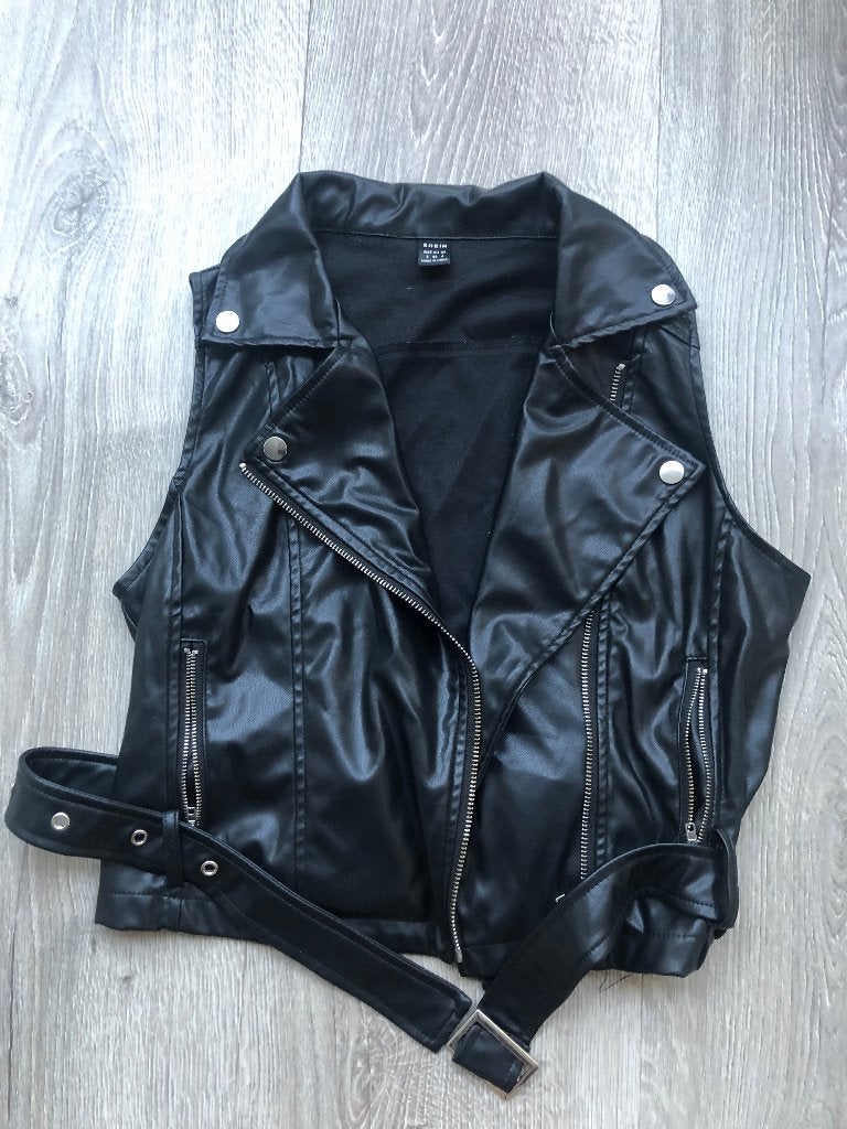 Lederlook Gilet mt 36 ZGAN, Kleding | Dames, Zwart, Ophalen of Verzenden, Zo goed als nieuw, Jasje