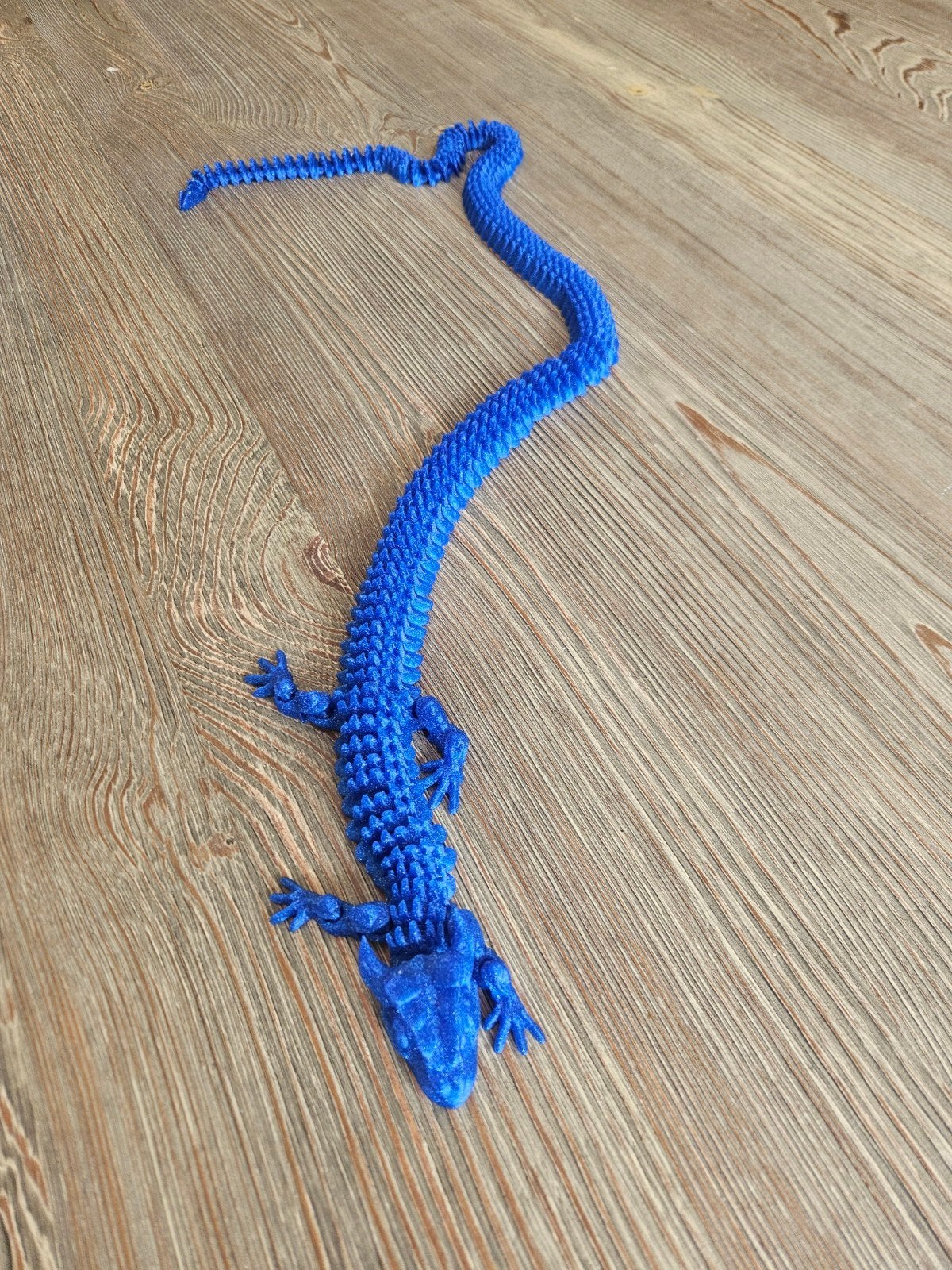 3D Geprinte Hagedis - Flexibel en Blauw - 93 cm, Ophalen of Verzenden, Nieuw, Reptiel of Amfibie, Beeldje of Figuurtje