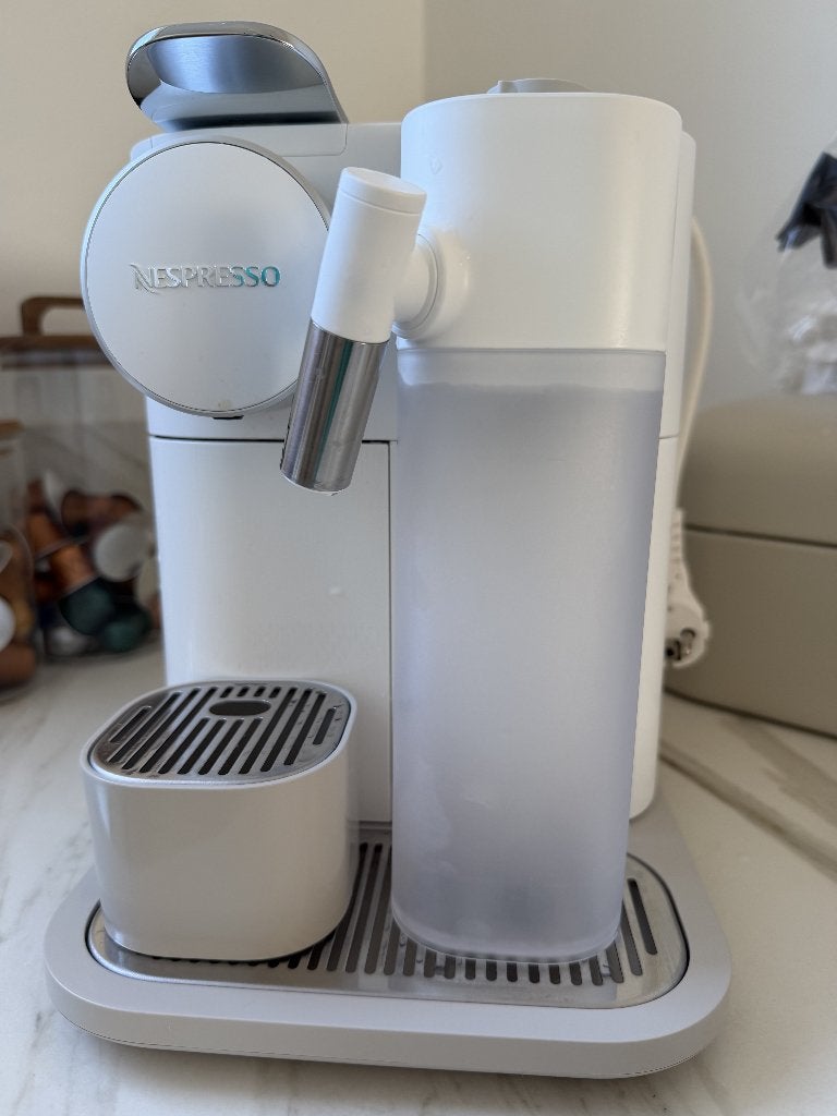 De'Longhi Nespresso Gran Lattissima Koffiecupmachine, Overige typen, Ophalen, Nieuw, Wit