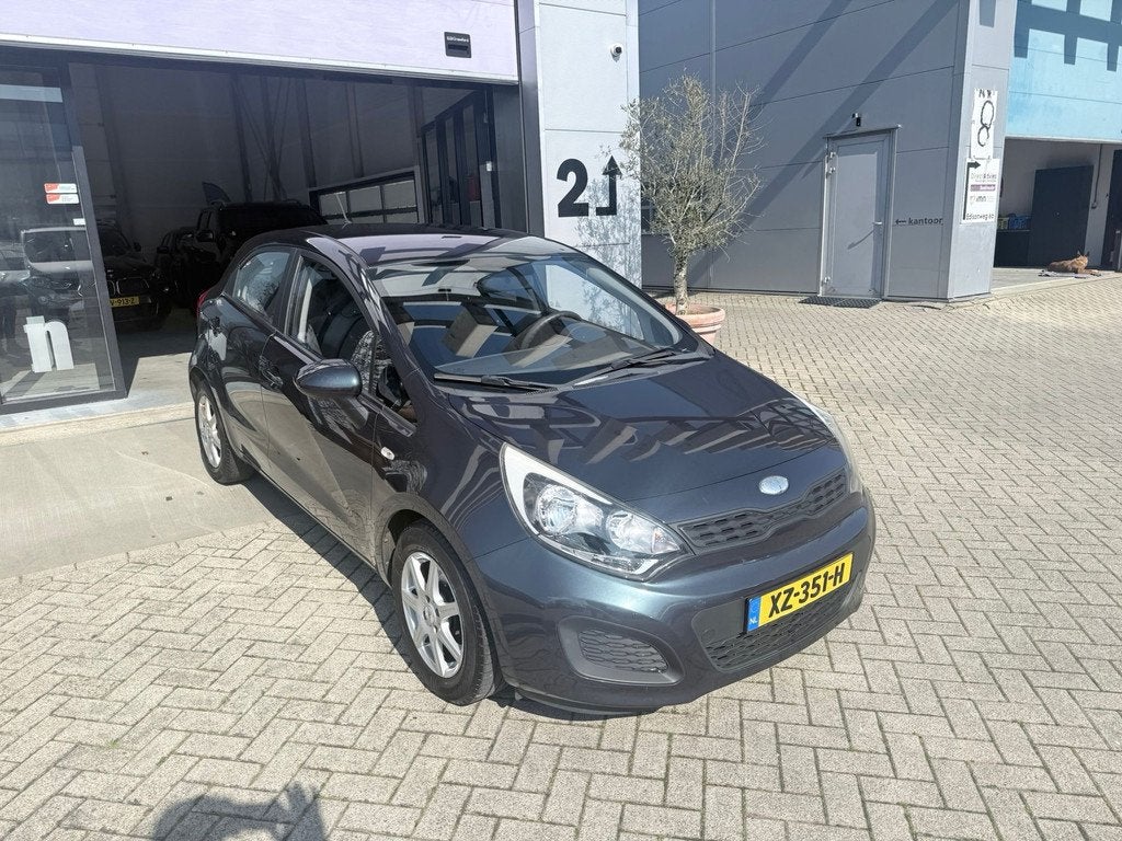Kia Rio 1.2 CVVT Comfort Pack AIRCO! 5DEURS! INRUIL MOGELIJK, Auto's, Kia, Voorwielaandrijving, Euro 5, Zwart, 4 cilinders