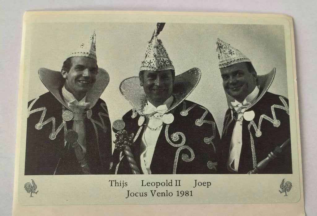 Sticker Thijs.Leopold II.Joep Jocus Venlo 1981, Ophalen of Verzenden, Zo goed als nieuw, Bedrijf of Vereniging