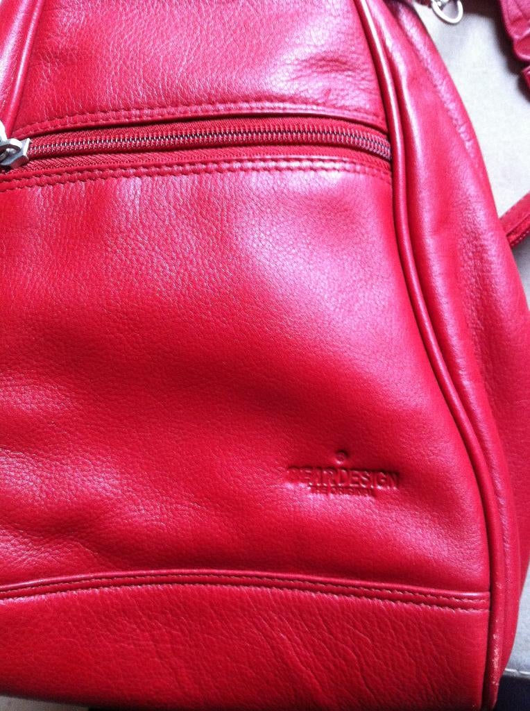 Dames rugtas leer Beer design rood L 35 Br 20cm, Ophalen of Verzenden, 25 tot 40 cm, Overige merken, 30 tot 45 cm