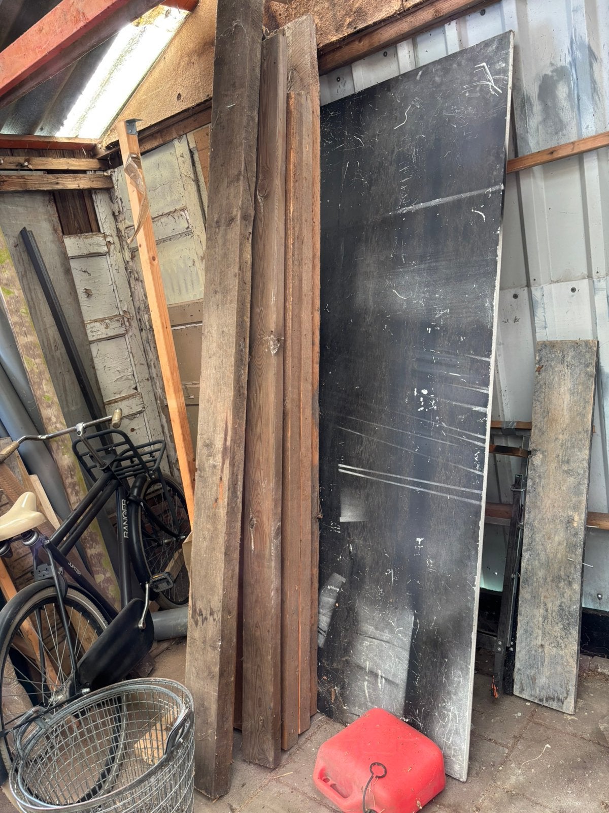 Te koop 12 balken +/- 2 meter, Ophalen, Gebruikt, 200 tot 250 cm, 50 mm of meer