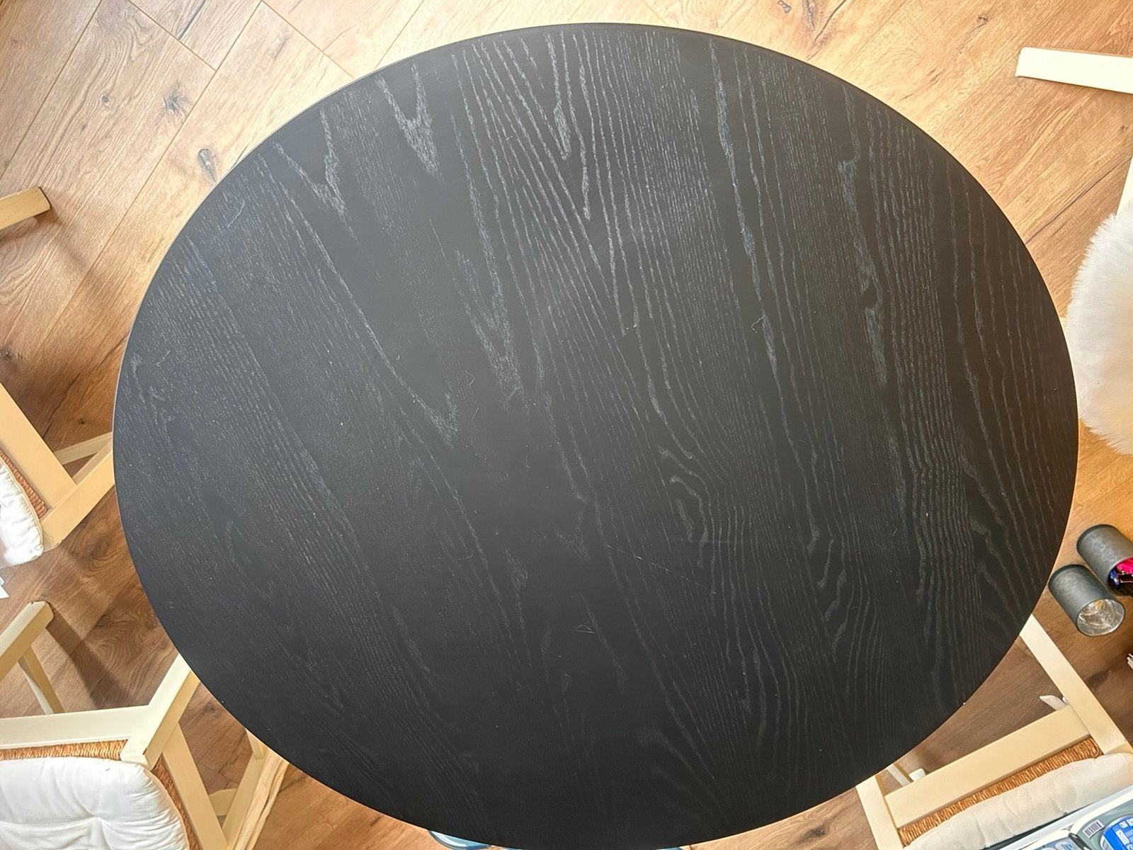 Nette zwarte eettafel, 100 tot 150 cm, Rond, Ophalen of Verzenden, Zo goed als nieuw