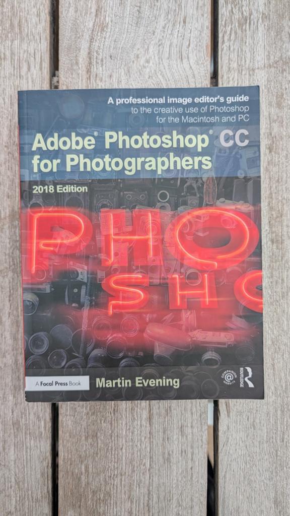 Boek 'Adobe Photoshop for photographers', Ophalen of Verzenden, Zo goed als nieuw, Martin Evening