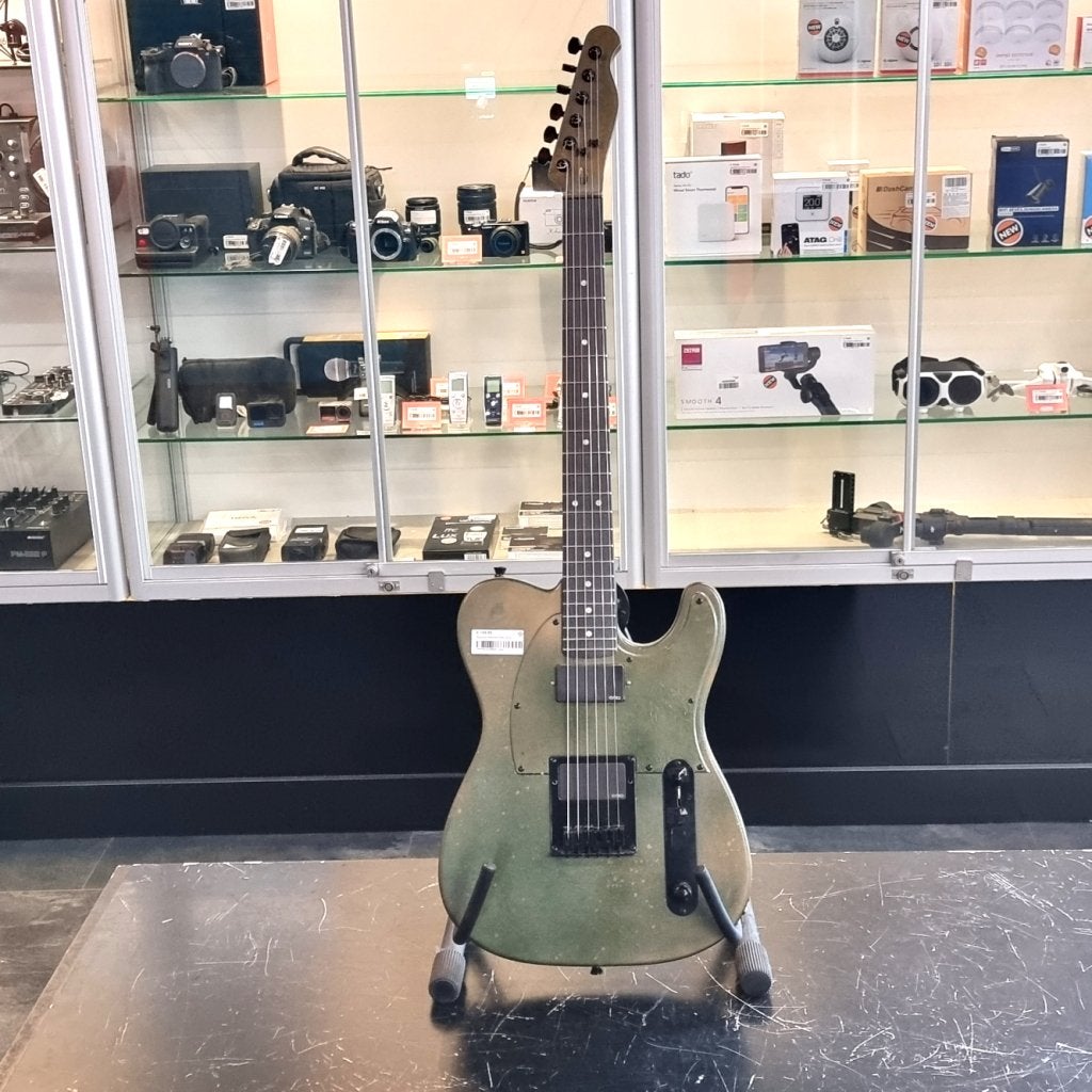Elektrische Zelfbouw Gitaar Groen, Flex Ltd., Gebruikt, https://flex.com/contact-us, Nobelstraat 10, 5807 GA Oostrum LB, Limburg, Nederland