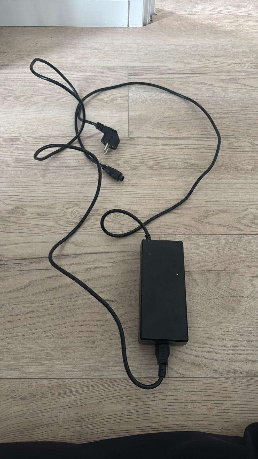 Phylion Li-ion Acculader 42.0V 2.0A, Gebruikt