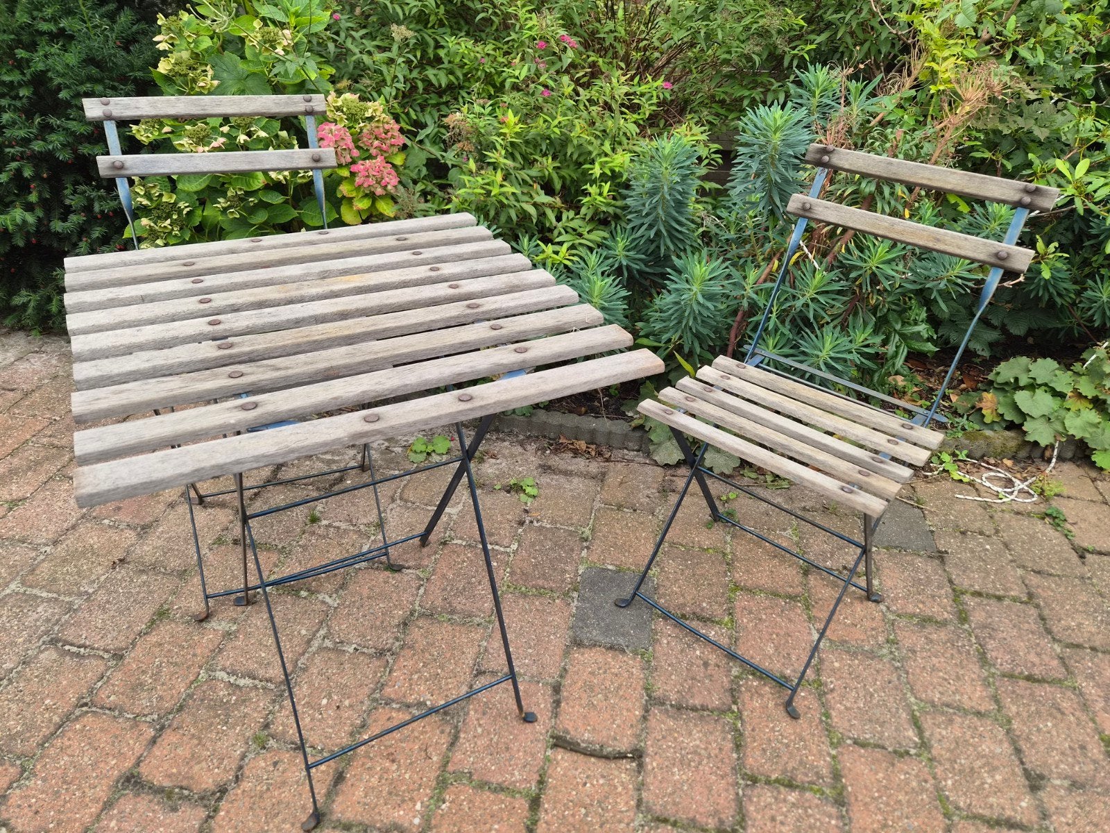 Tuinset / bistroset: 2 stoelen en tafel, inklapbaar, Gebruikt, Tuinset, Hout, Eettafel