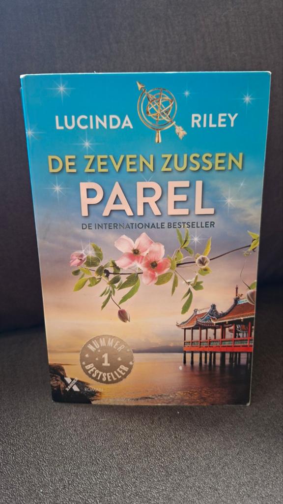Parel - de zeven zussen | Lucinda Riley, Ophalen of Verzenden, Zo goed als nieuw