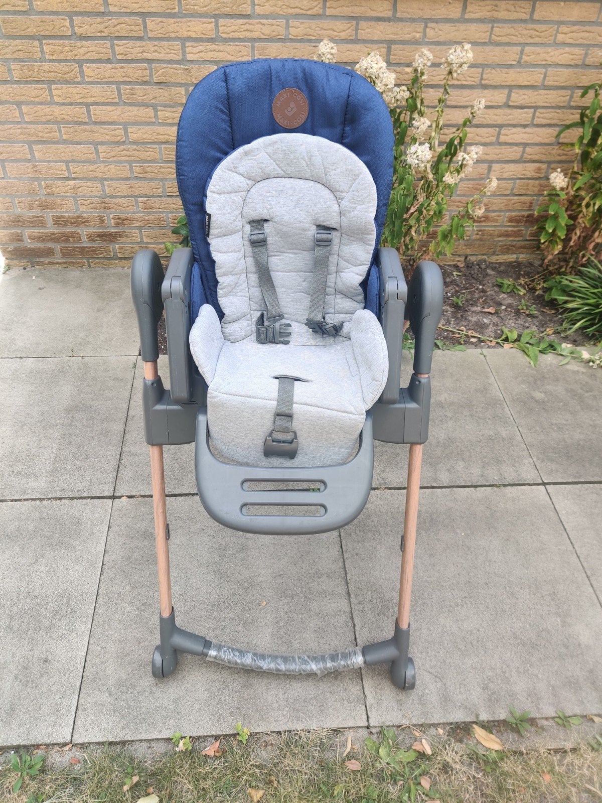 Maxi-Cosi Nesta Meegroeistoel - Zo goed als nieuw, Kinderen en Baby's, Kinderstoelen, Ophalen, Gebruikt, Meegroeistoel, Gordel(s)