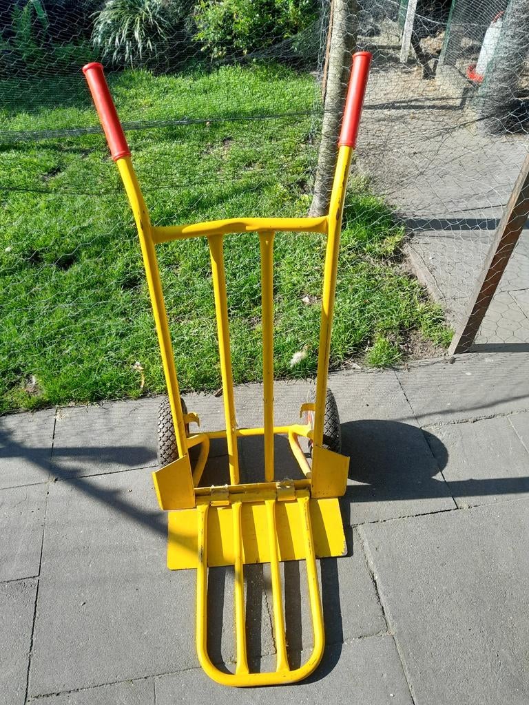 Stevige stabiele steekwagen ., Ophalen, Steekwagen