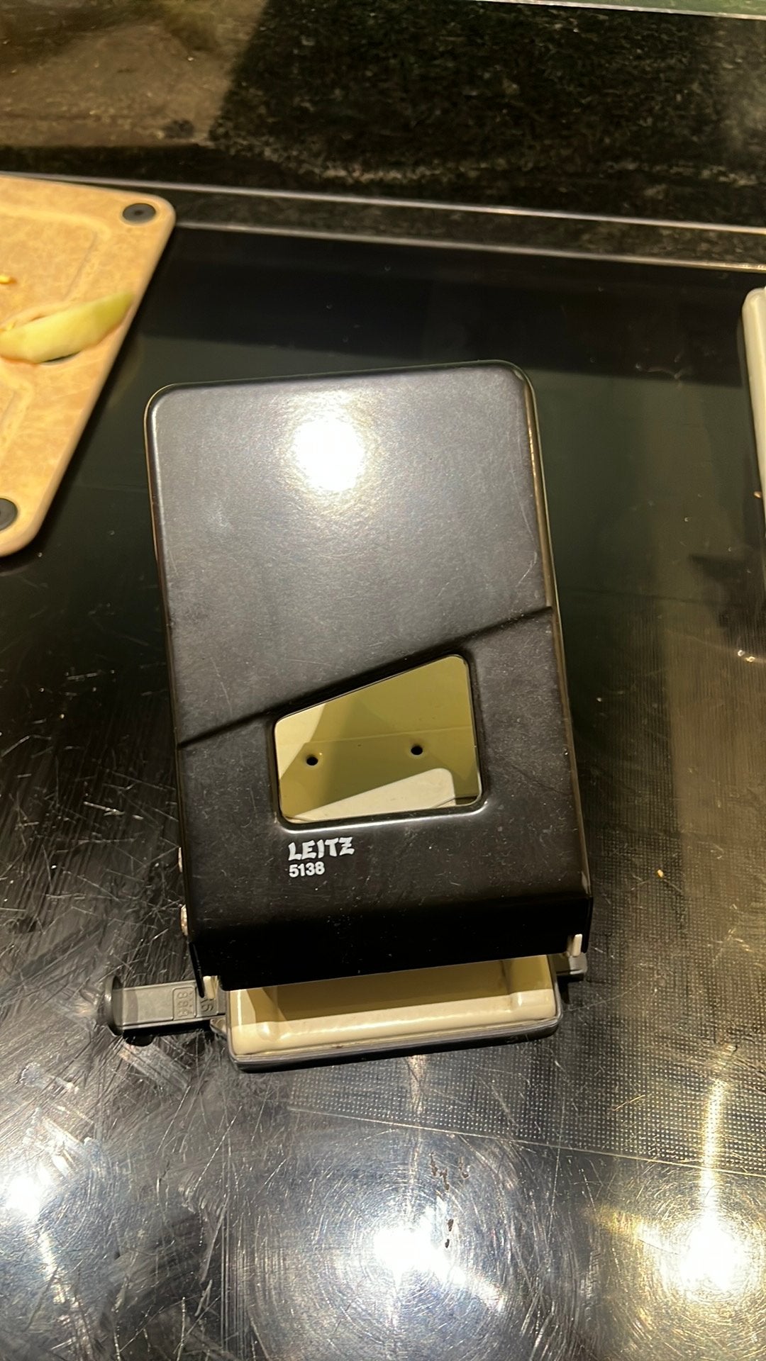 Leitz perforator, Ophalen of Verzenden, Zo goed als nieuw