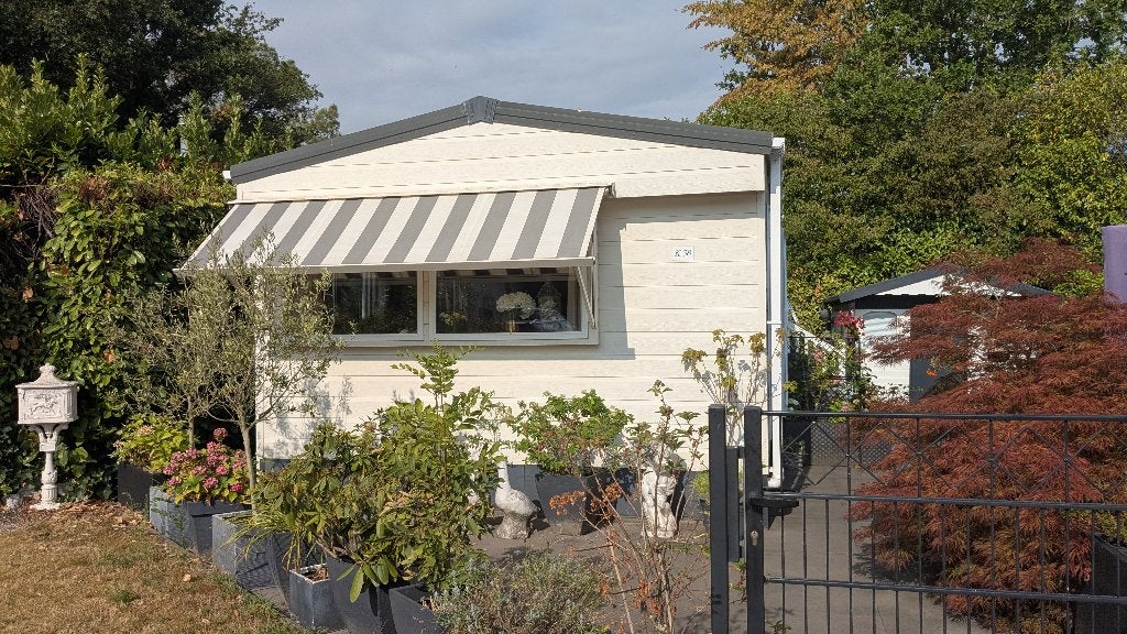 Luxe Stacaravan in Hoeven: park met het hele jaar toegang, Tot en met 4