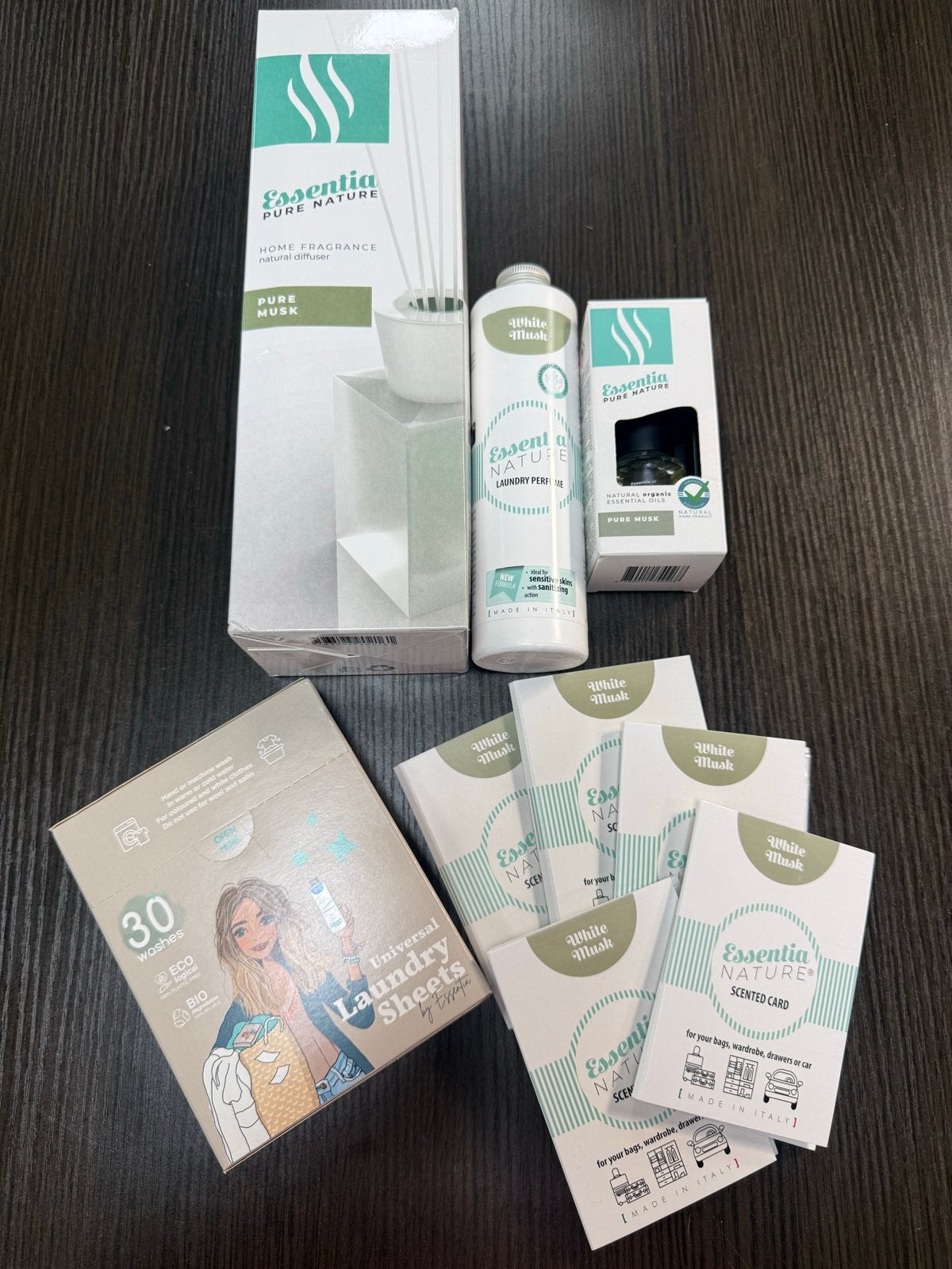 Essentia Witte Musk Geurset: Wasparfum, Diffuser, Kaarten, Overige materialen, Nieuw, Ophalen of Verzenden, Modern