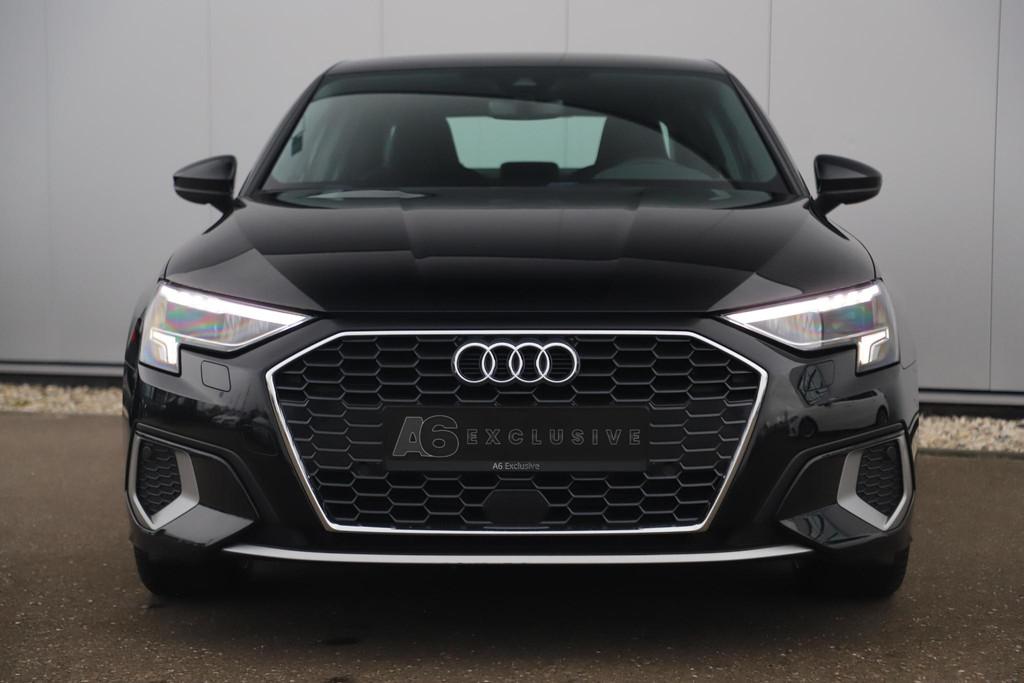 Audi A3 Limousine 30 TFSI Advanced edition Automaat 18 inch, Auto's, Audi, Stof, Gebruikt, Traction-control, Met garantie (alle)
