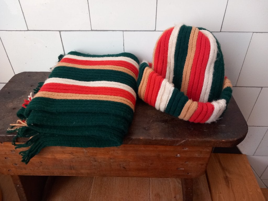 gratis verzenden vintage wollen das sjaal + muts, warm retro, Verzenden, Zo goed als nieuw