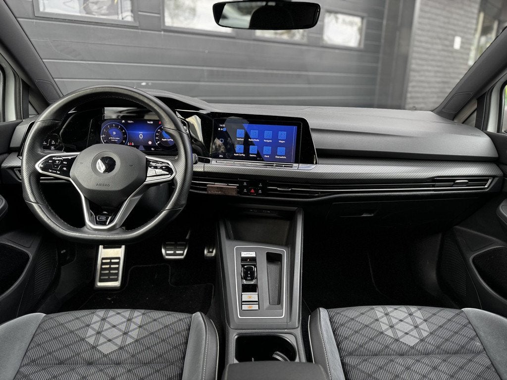 Volkswagen Golf 1.5 eTSI 150PK R-Line 3x R-Line | ACC | Clim, Auto's, Volkswagen, 4 cilinders, 150 pk, Alcantara, Wit