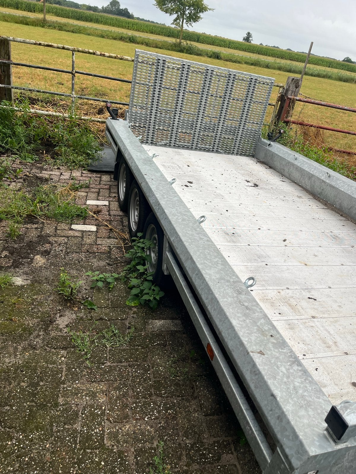 Hulco Trailers Plateauwagen - Robuust en Veelzijdig, Ophalen, Zo goed als nieuw