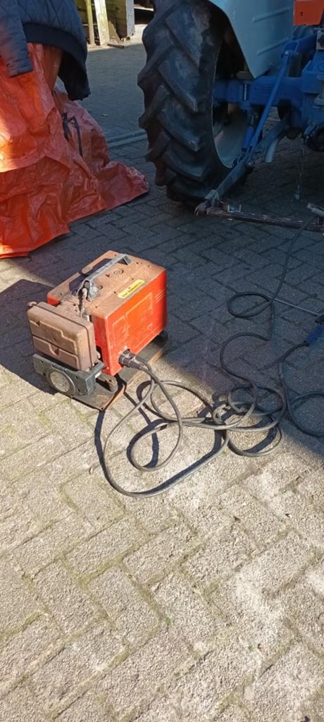 Mosa benzine mobiel lasapparaat voor lassen op locatie, Ophalen, 250 ampère of meer, Co2