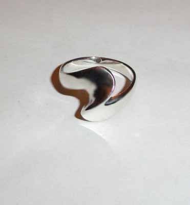 Ring Zilver Modern Design Fantasie, Nieuw, Ophalen of Verzenden, 17 tot 18, Dame