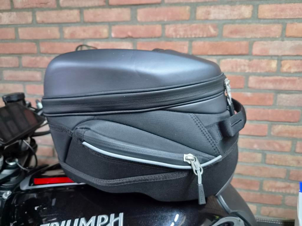 Tanktas Triumph / Givi, Ophalen of Verzenden