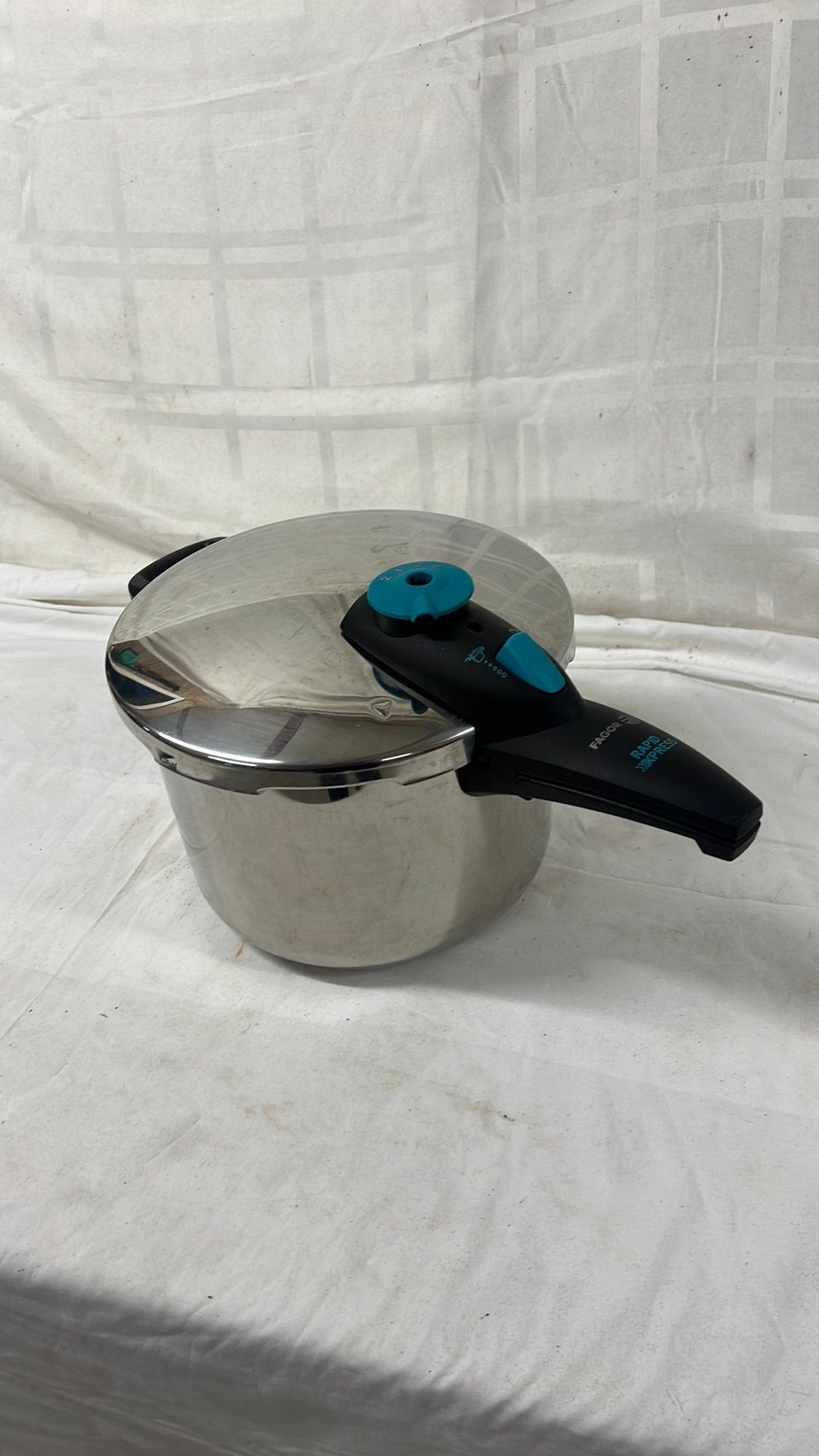 Snelkookpan fagor 6 liter ook inductie, Ophalen of Verzenden, Zo goed als nieuw, Rvs