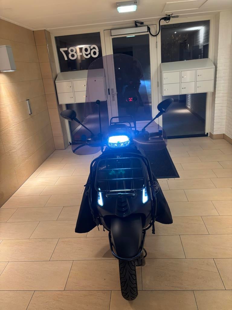 Vespa Sprint 2020 - Wok, Ophalen, Zo goed als nieuw, Maximaal 45 km/u, Overige modellen