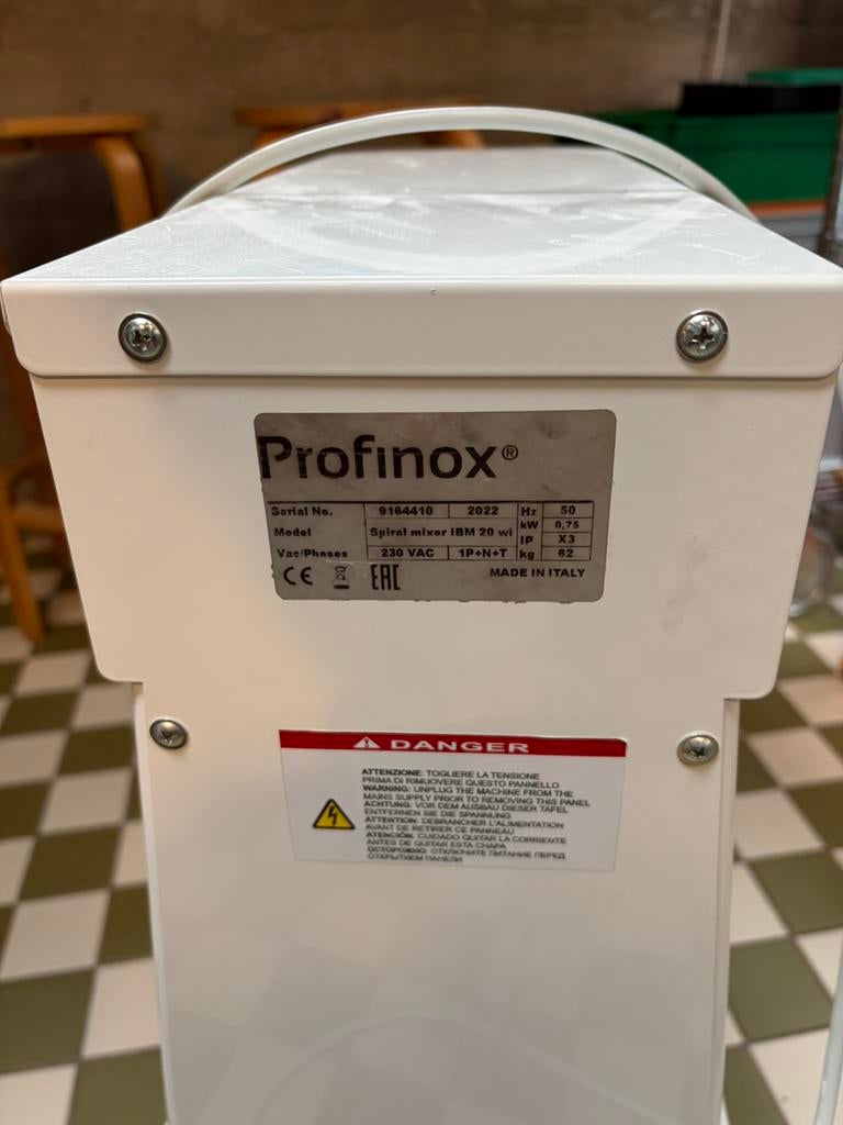 Profinox deegkneder 15 kg. 220v, Zakelijke goederen, Horeca | Keukenapparatuur, Ophalen, Gebruikt, Bakkerij en Slagerij