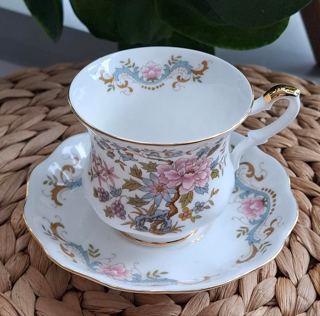 Royal Ascot "Indian Tree", Antiek en Kunst, Antiek | Servies los, Ophalen of Verzenden