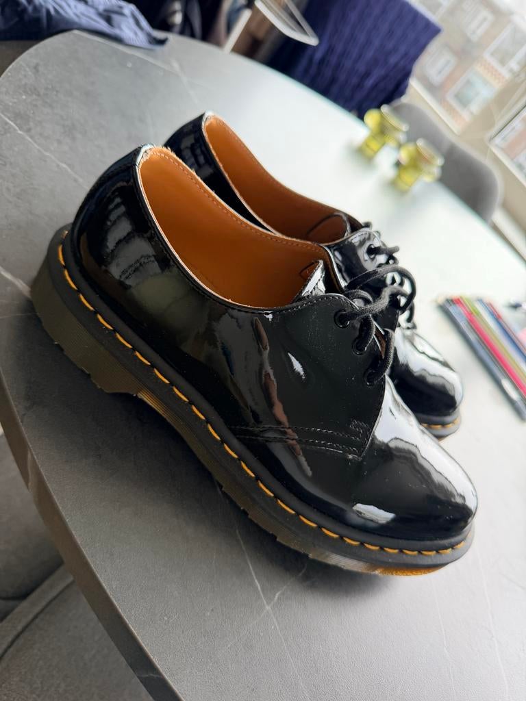 Dr. Martens Schoenen - Nette Staat, Kleding | Dames, Schoenen, Ophalen of Verzenden, Zo goed als nieuw, Zwart, Schoenen met lage hakken