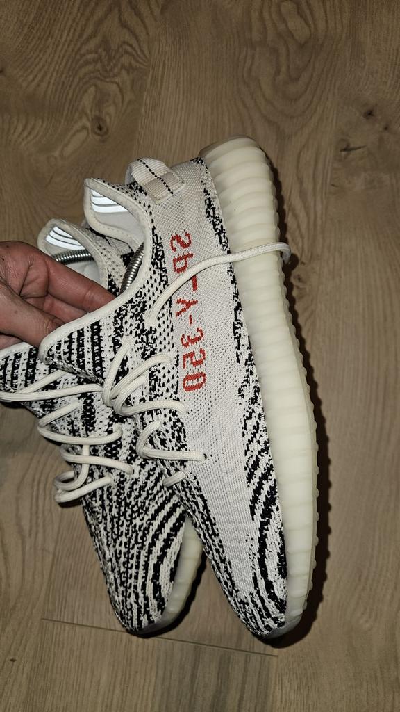 Yeezy Boost 350 v2, Kleding | Heren, Schoenen, Ophalen of Verzenden, Zo goed als nieuw, Wit