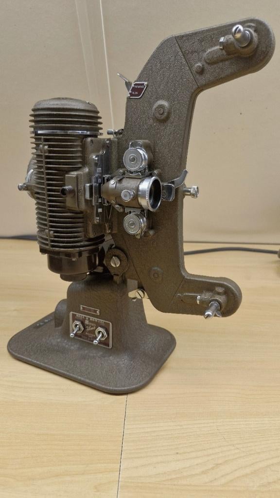 Vintage Art-Deco Filmprojector 8mm, Verzamelen, Fotografica en Filmapparatuur, Ophalen, Voor 1940, Projector