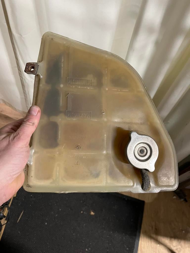 Porsche 911 944  924 928 944 tanks brandstof koelvloeistof, Auto-onderdelen, Gebruikt, Porsche, Ophalen of Verzenden, Porsche AG