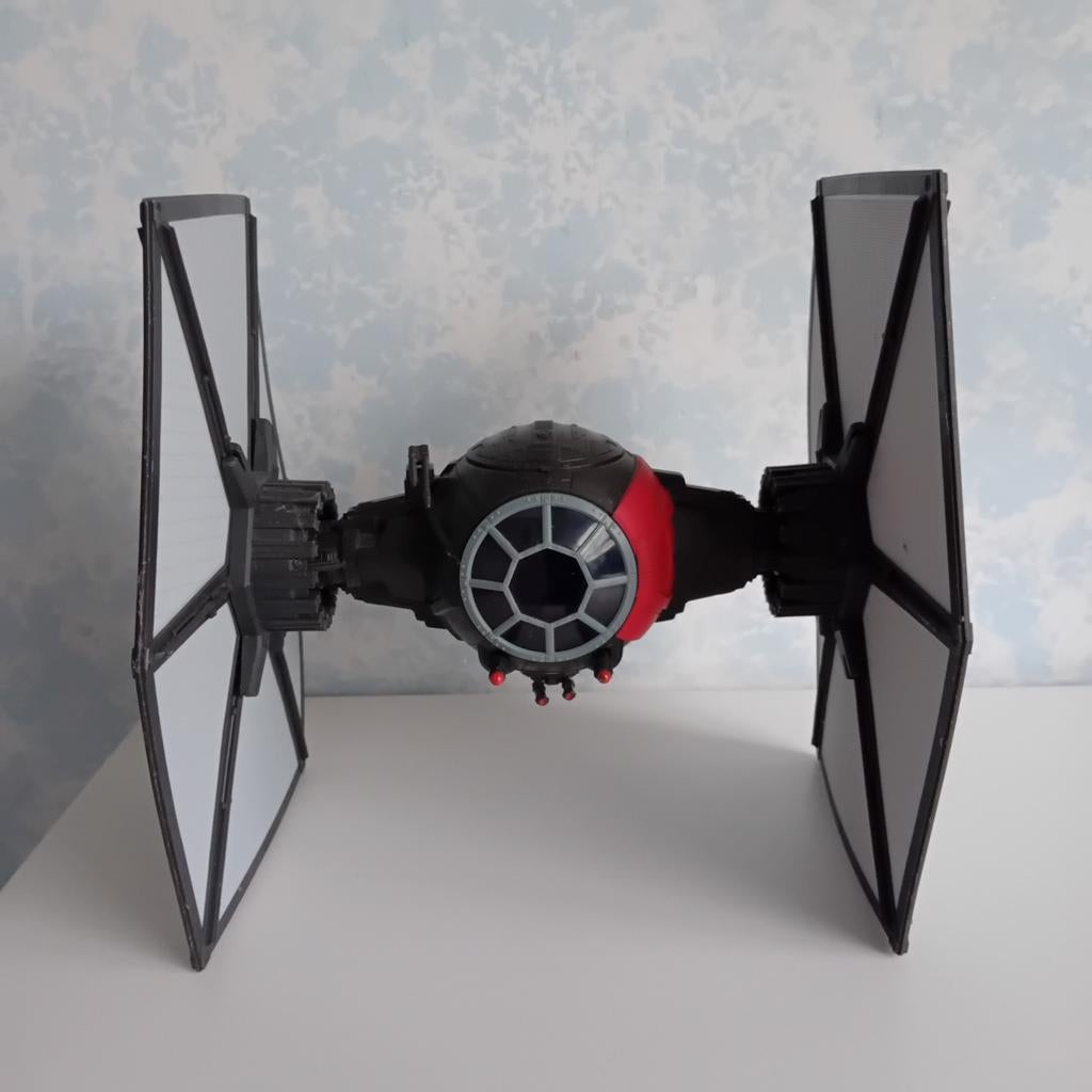 Starwars voertuig, Ophalen of Verzenden, Zo goed als nieuw, Actiefiguurtje