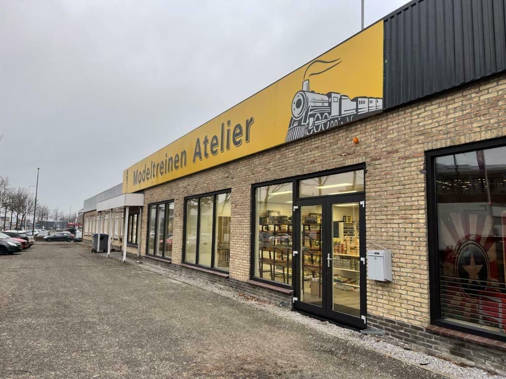 VOOR N SPOOR NAAR MODELTREINEN ATELIER APELDOORN, Hobby en Vrije tijd, Modeltreinen | N-Spoor, Overige merken, Treinset, Gelijkstroom