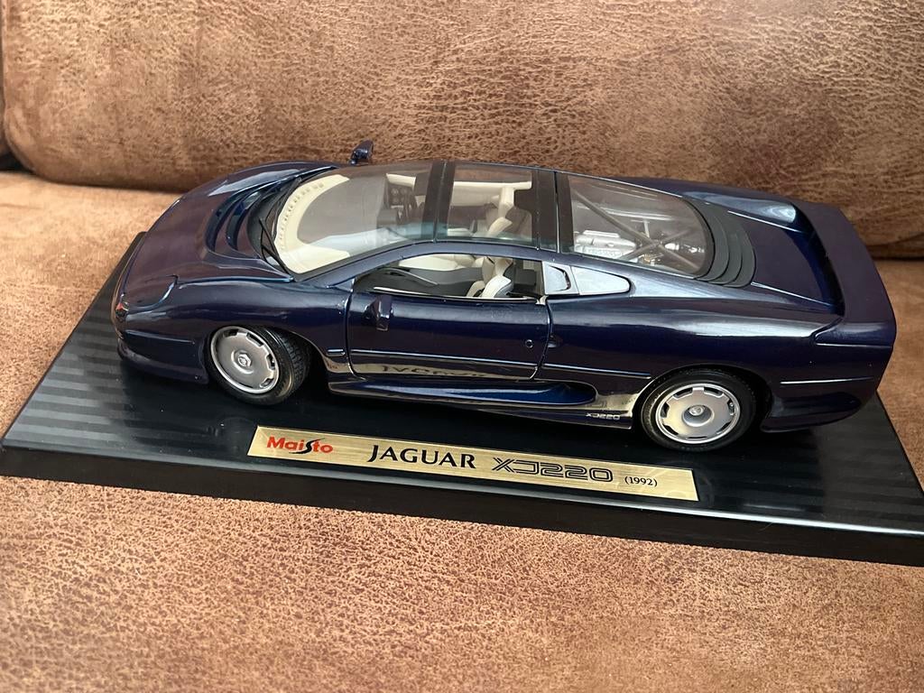 Maisto Jaguar XJ220 1:18 Blauw - Topstaat, Ophalen of Verzenden, Gebruikt, Auto, Maisto