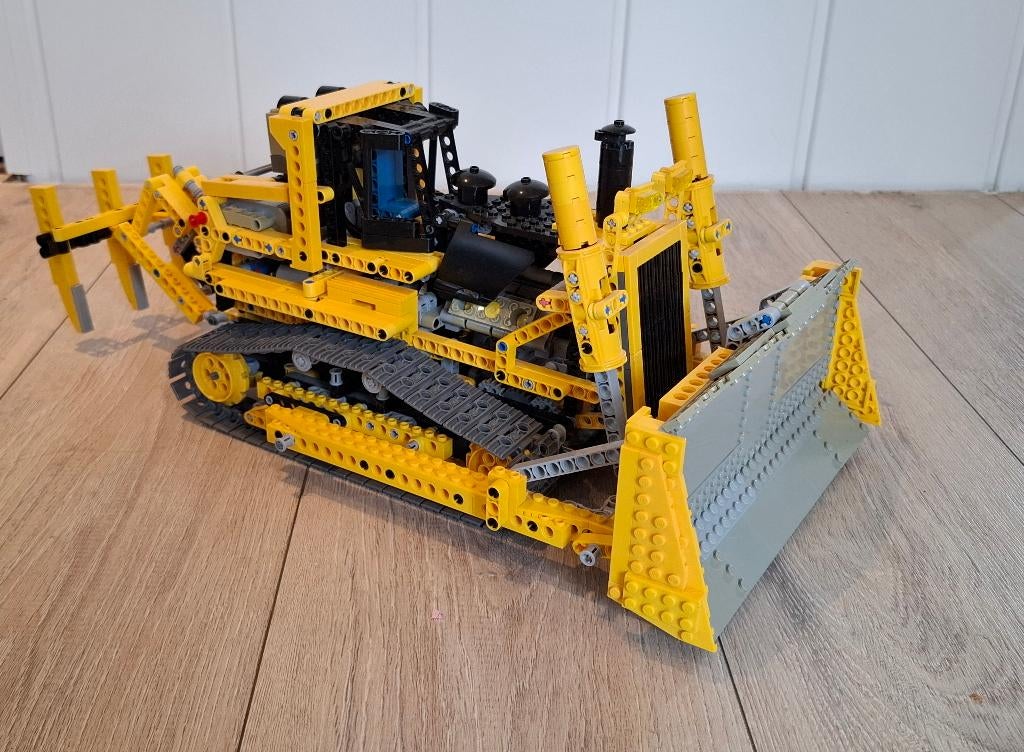 Lego Technic 8275 Gemotoriseerde Bulldozer, Kinderen en Baby's, Speelgoed | Duplo en Lego, Ophalen of Verzenden, Zo goed als nieuw