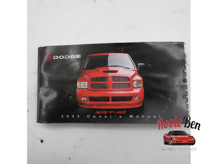 Instructie Boekje van een Dodge RAM, Gebruikt, -, -, Ophalen of Verzenden