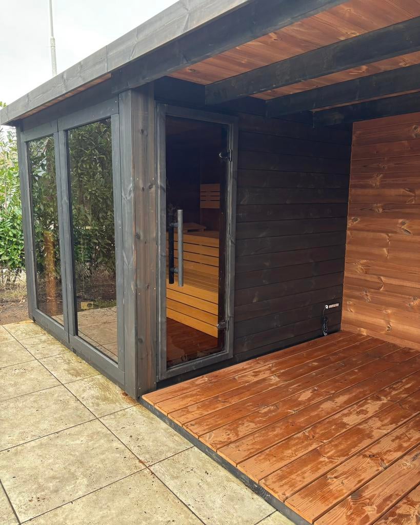 Thermowood buitensauna met overkapping. Sauna maatwerk, Sport en Fitness, Sauna, Ophalen of Verzenden, Nieuw, Fins of Traditioneel