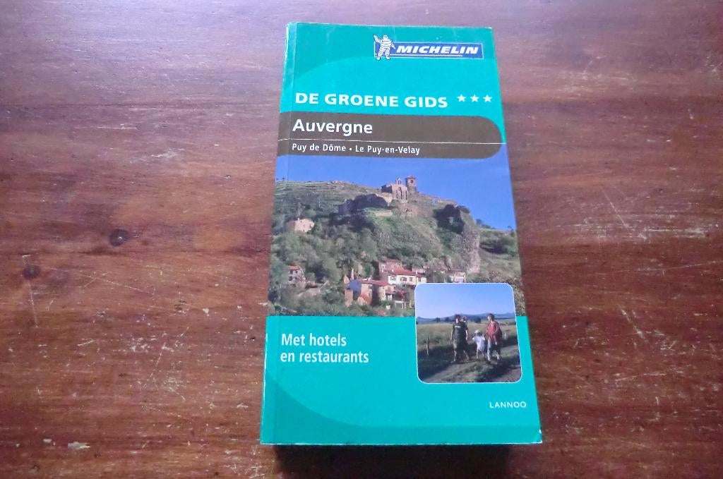 reisgids - Auvergne - michelin (2011) / Clermont-Ferrand, Boeken, Gelezen, Michelin, Europa, Ophalen of Verzenden