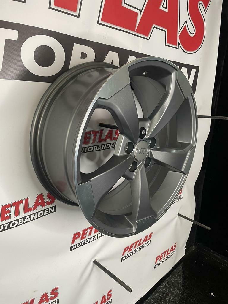 Audi S1 RS3 17 inch velgen 5x100 A1 A2 s line polo ibiza TT, 215 mm, Nieuw, 17 inch, Ophalen of Verzenden