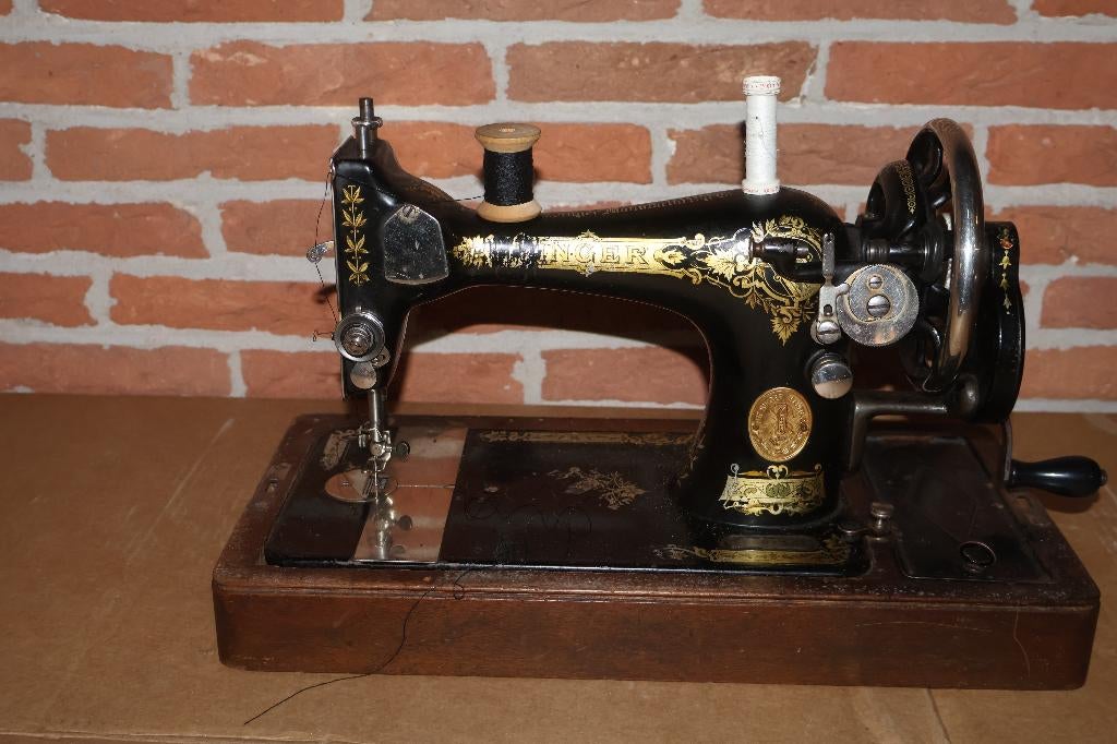 antieke Singer handaangedreven naaimachine, Ophalen of Verzenden