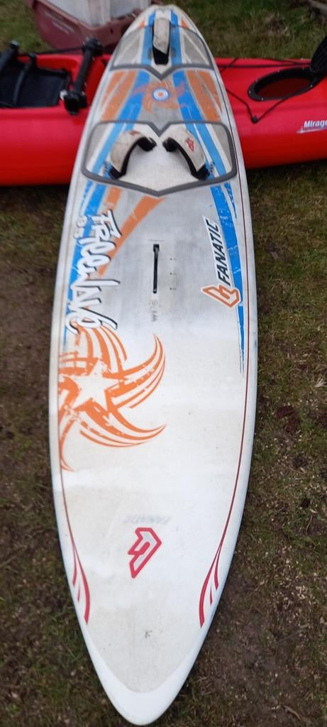 Fanatic Freewave 95 windsurfplank, Watersport en Boten, Ophalen, Minder dan 250 cm, Zo goed als nieuw, Minder dan 5 m²